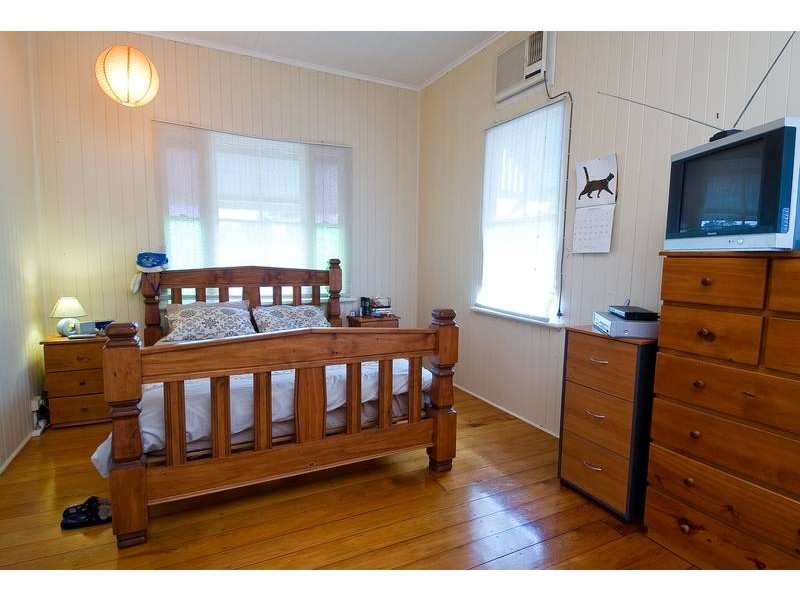 34 Flint Street, North Ipswich QLD 4305