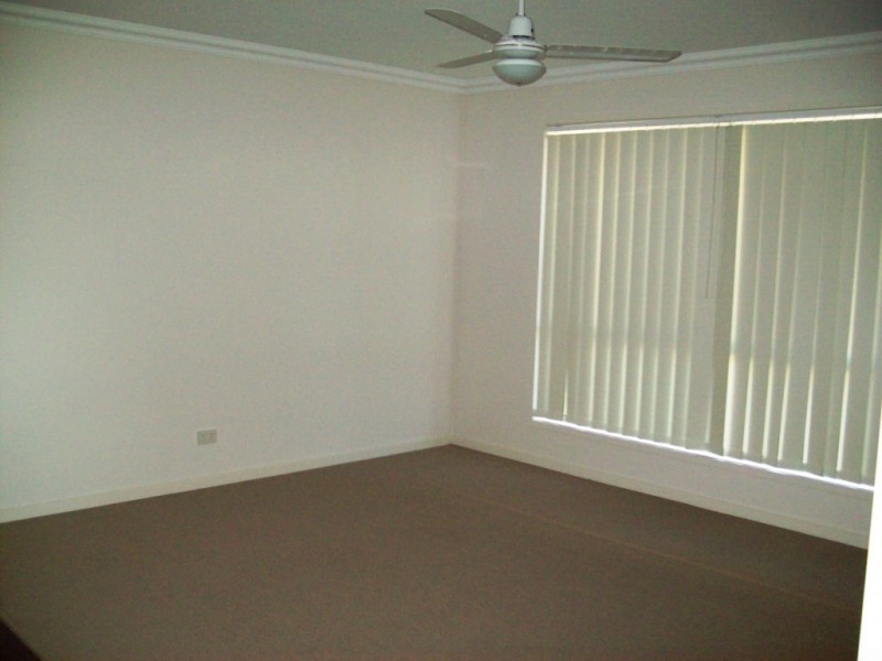 86 Westminster Crescent, Raceview QLD 4305