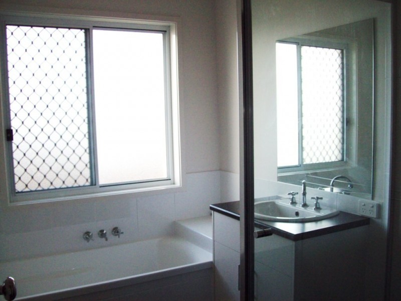 86 Westminster Crescent, Raceview QLD 4305