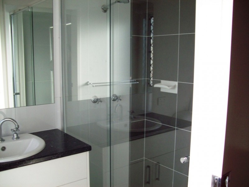 86 Westminster Crescent, Raceview QLD 4305