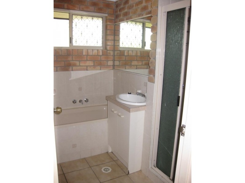 32 Sutton Street, Churchill QLD 4305