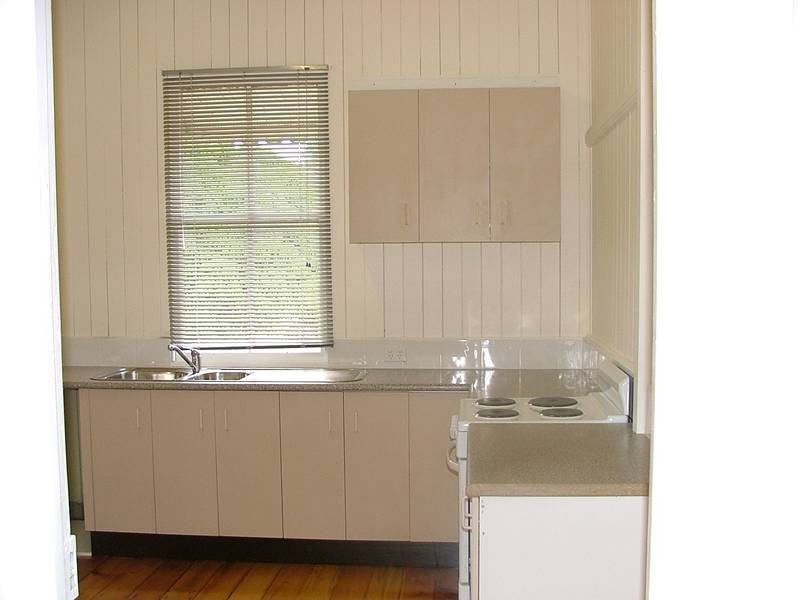 42a Wall Street, Bundamba QLD 4304