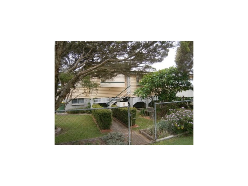 8 Edward Street, One Mile QLD 4305