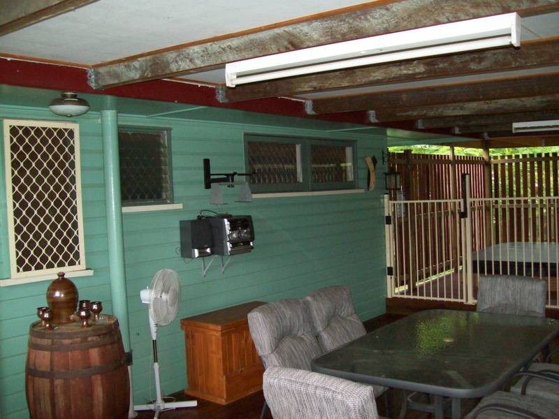 22 Lawson Street, Leichhardt QLD 4305