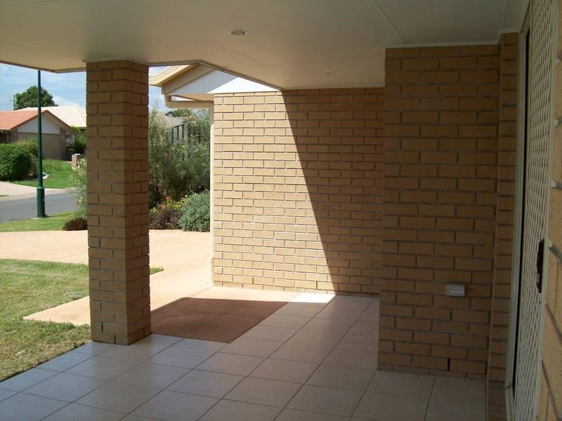 24 Scottsdale Street, Raceview QLD 4305