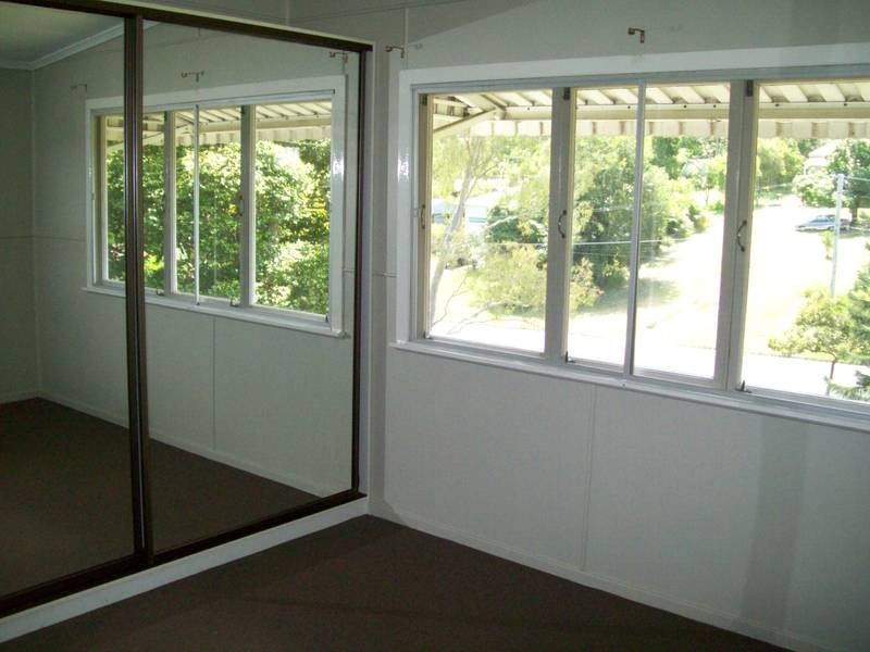 12 Beatty Street, Coalfalls QLD 4305