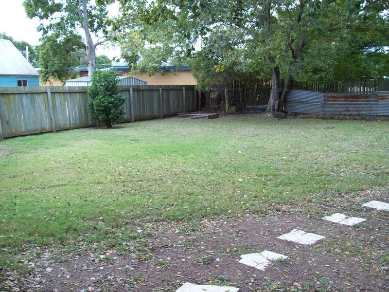 Silkstone QLD 4304