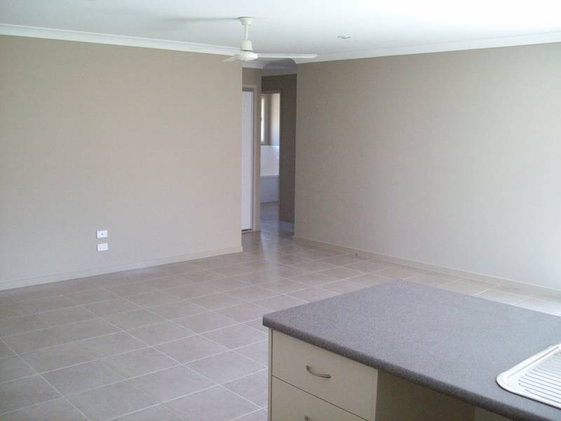 6 Rush Court, Bundamba QLD 4304