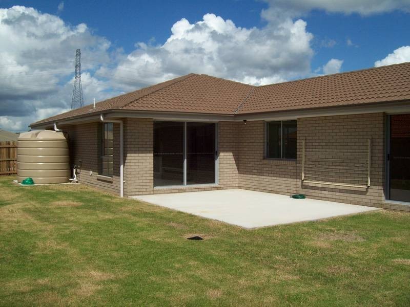 6 Rush Court, Bundamba QLD 4304