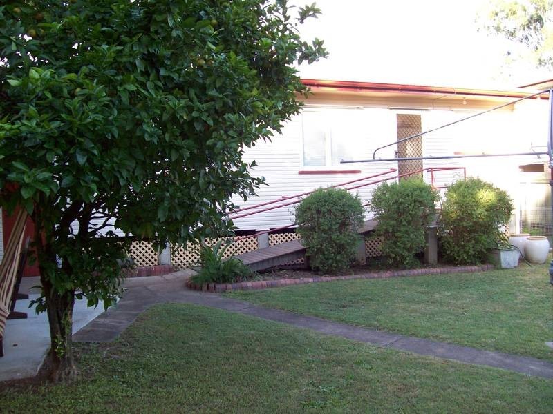 8 Parcell Street, Brassall QLD 4305