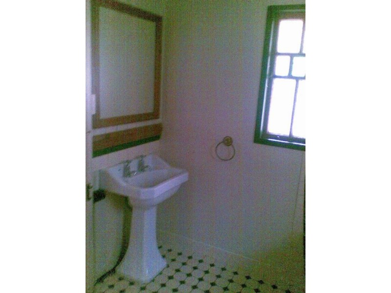 4 Lowry Lane, North Ipswich QLD 4305