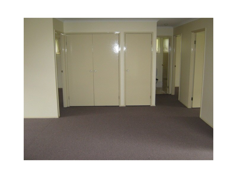 10 Canberra Court, Brassall QLD 4305