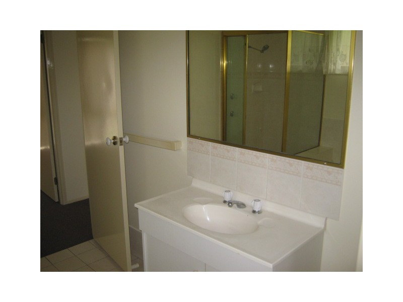 10 Canberra Court, Brassall QLD 4305