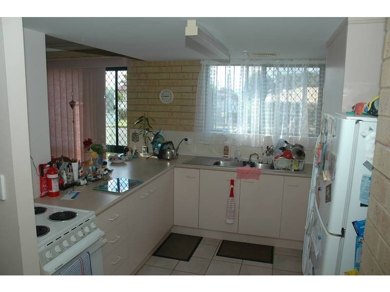 8/4 Mary Street, Bundamba QLD 4304
