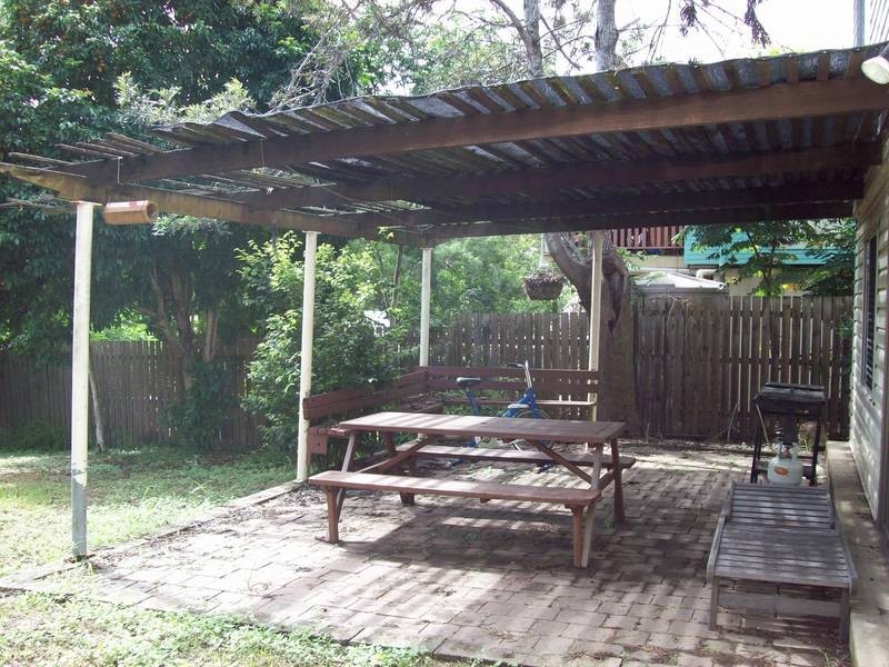 142 Moores Pocket Road, Moores Pocket QLD 4305