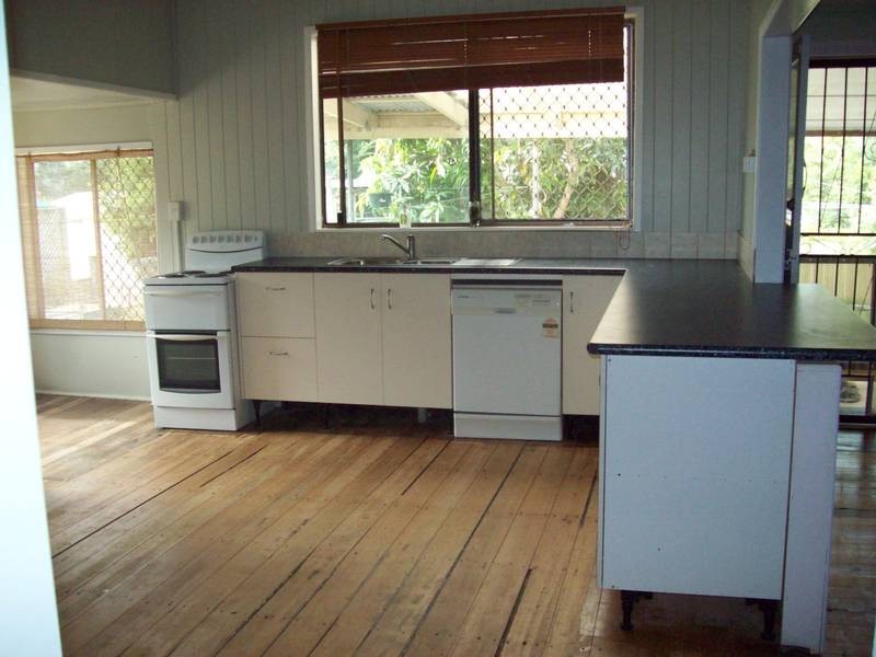 58 Barclay Street, Bundamba QLD 4304