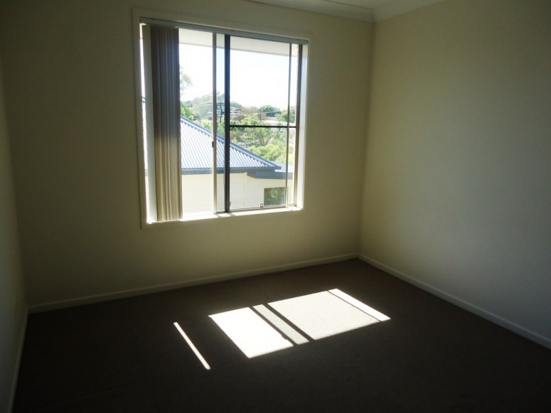 2/8 Merrell Street, East Ipswich QLD 4305
