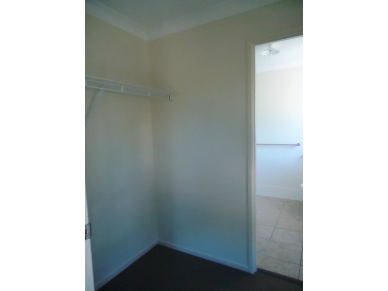 2/8 Merrell Street, East Ipswich QLD 4305