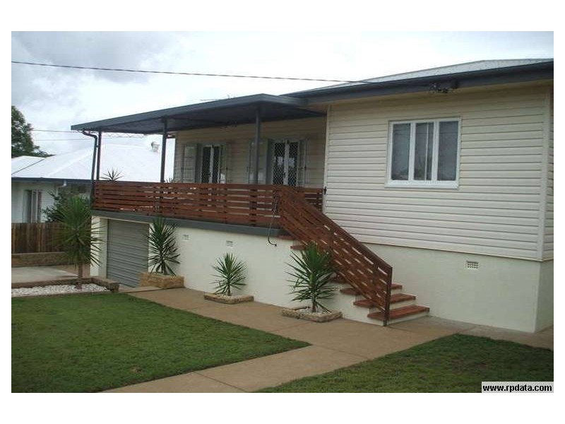 1 Vivian Street, Eastern Heights QLD 4305