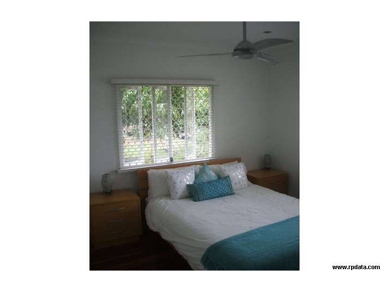 1 Vivian Street, Eastern Heights QLD 4305