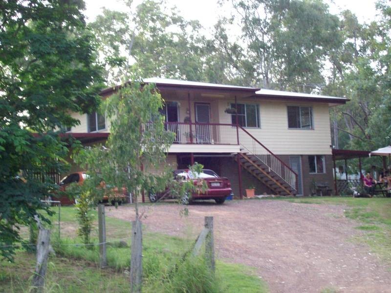 10 Sherlocks Road, Pine Mountain QLD 4306