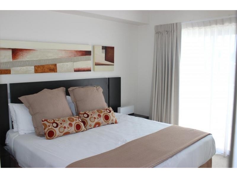 106/11 ELLENBOROUGH, Ipswich QLD 4305