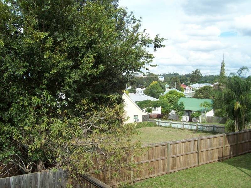 17A Lawrence Street, North Ipswich QLD 4305