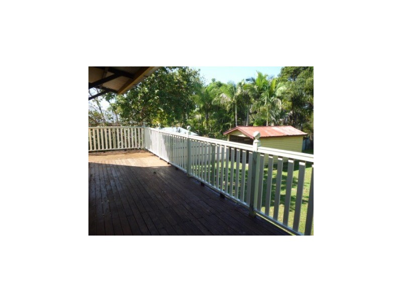 6 Woodford Street, One Mile QLD 4305