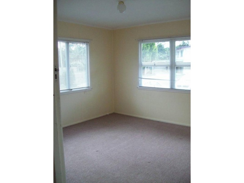 8 Parcell Street, Brassall QLD 4305