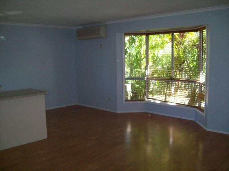 2/15 Mooney Close, Goodna QLD 4300