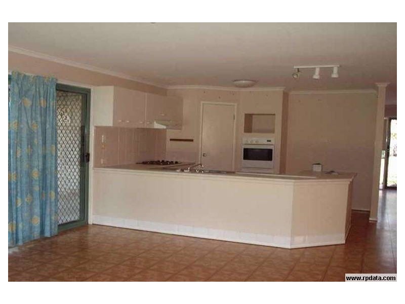 56 Selwyn Street, North Booval QLD 4304
