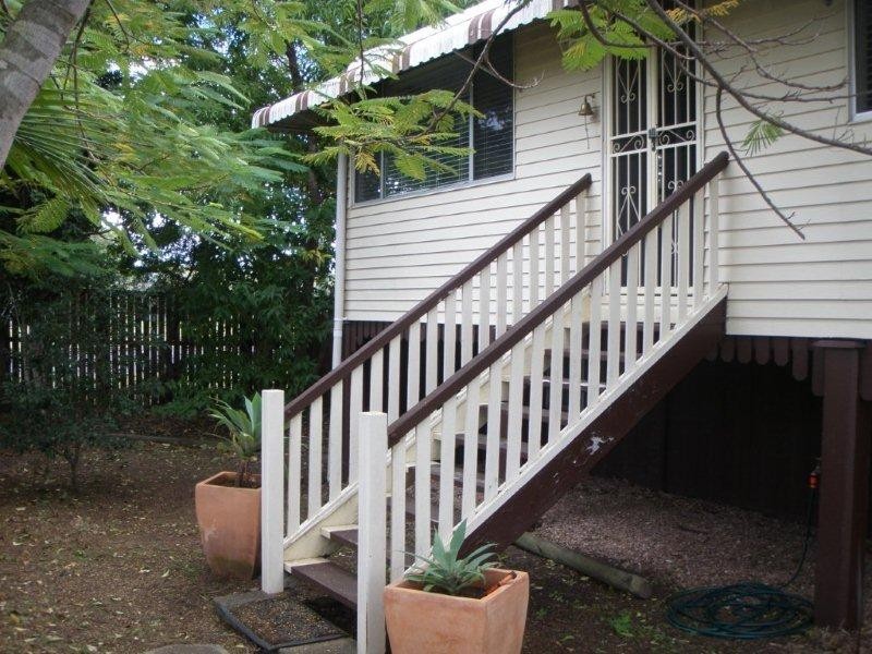 6 Joyce Street, East Ipswich QLD 4305