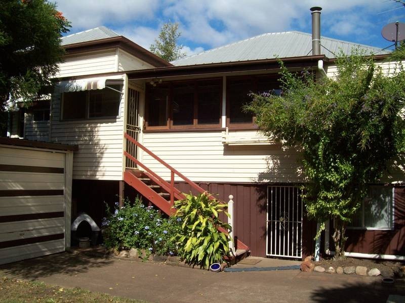 6 Joyce Street, East Ipswich QLD 4305