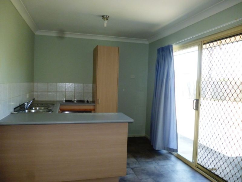 6 Battersby Street, One Mile QLD 4305
