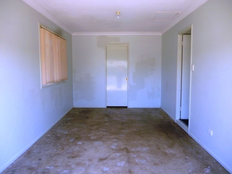 6 Battersby Street, One Mile QLD 4305