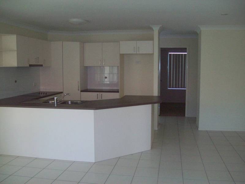 9 Tea Tree Place, Raceview QLD 4305