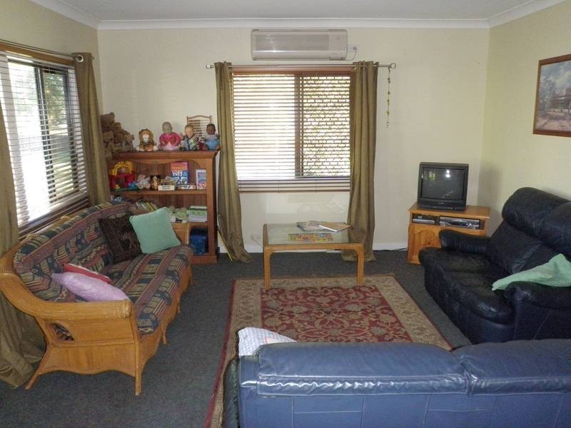 30 Burns Street, Fernvale QLD 4306