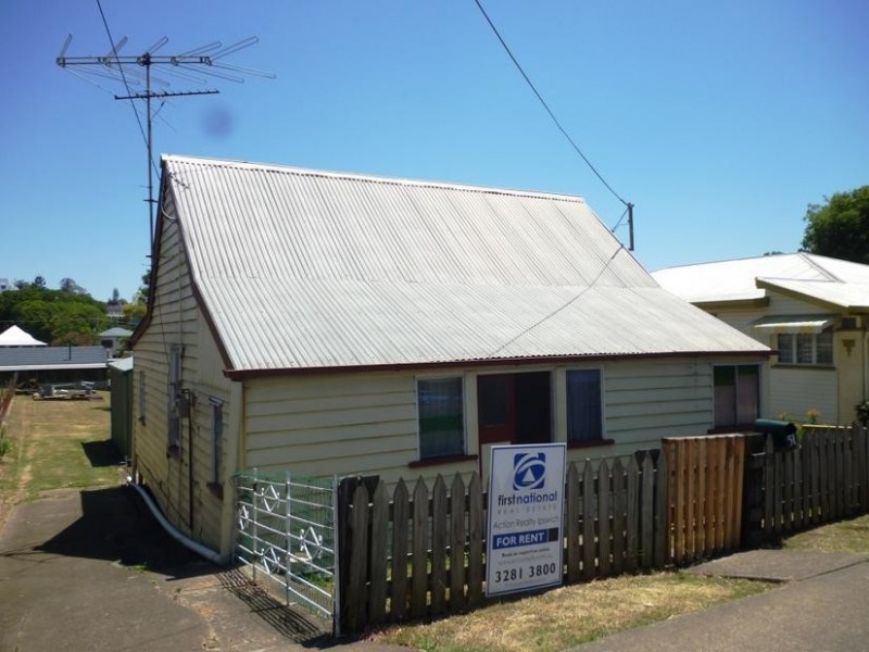 51 Thorn Street, Ipswich QLD 4305