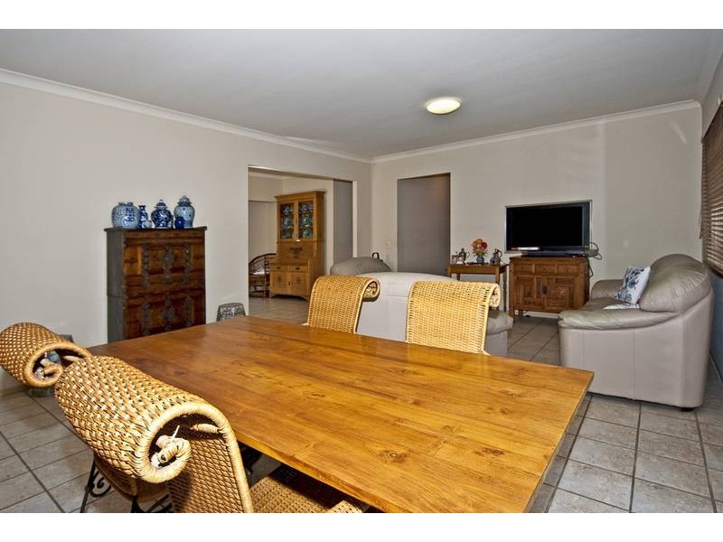 Newtown QLD 4305