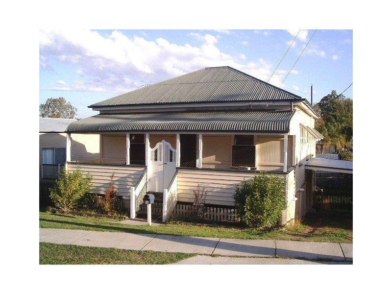51 Hill Street, North Ipswich QLD 4305