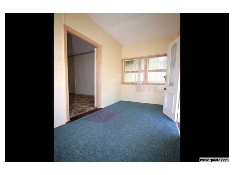 38 Alexandra Street, North Booval QLD 4304