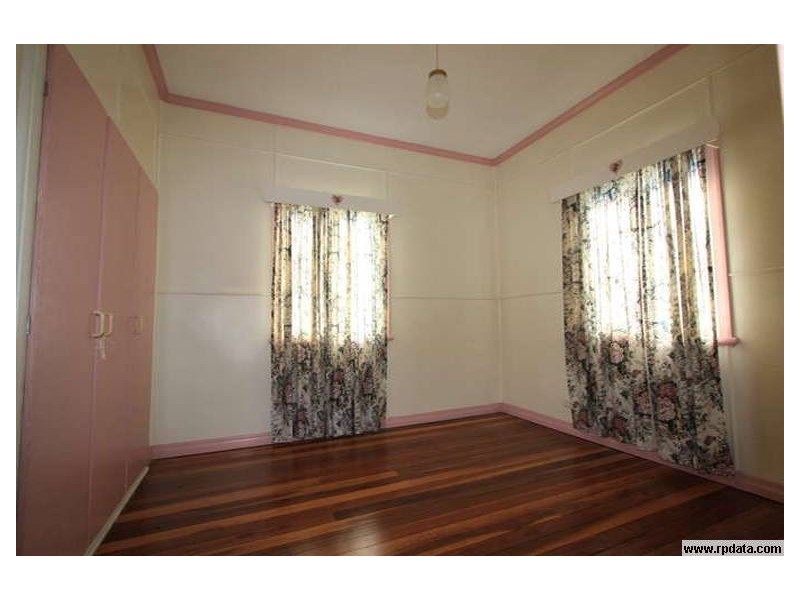38 Alexandra Street, North Booval QLD 4304