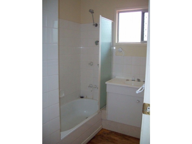 26 Chifley Crescent, Brassall QLD 4305