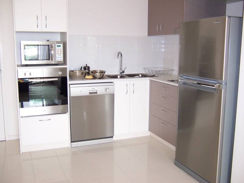 704/11 Ellenborough, Woodend QLD 4305