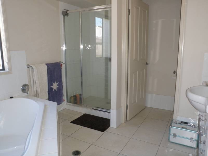 16 Oprah Court, Brassall QLD 4305