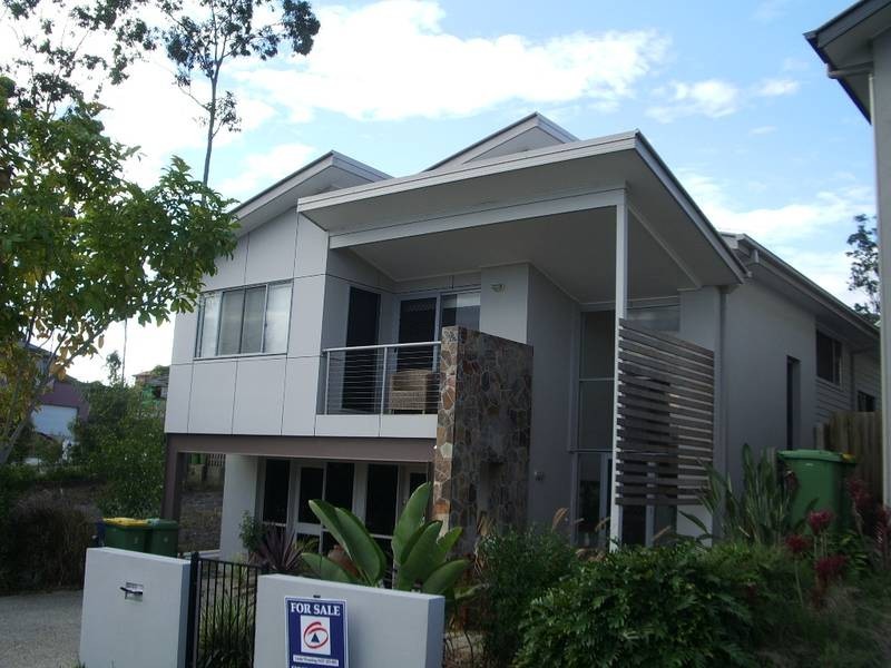29 Hilltop Terrace, Springfield Lakes QLD 4300
