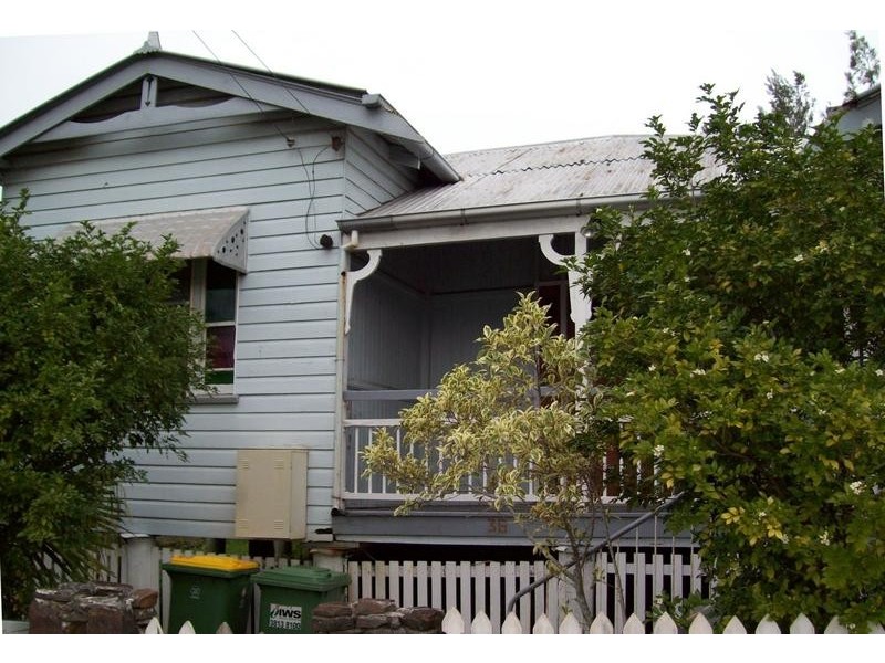 36 Quarry Street, Ipswich QLD 4305