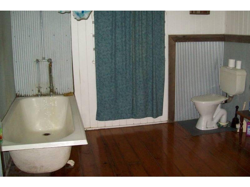 36 Quarry Street, Ipswich QLD 4305