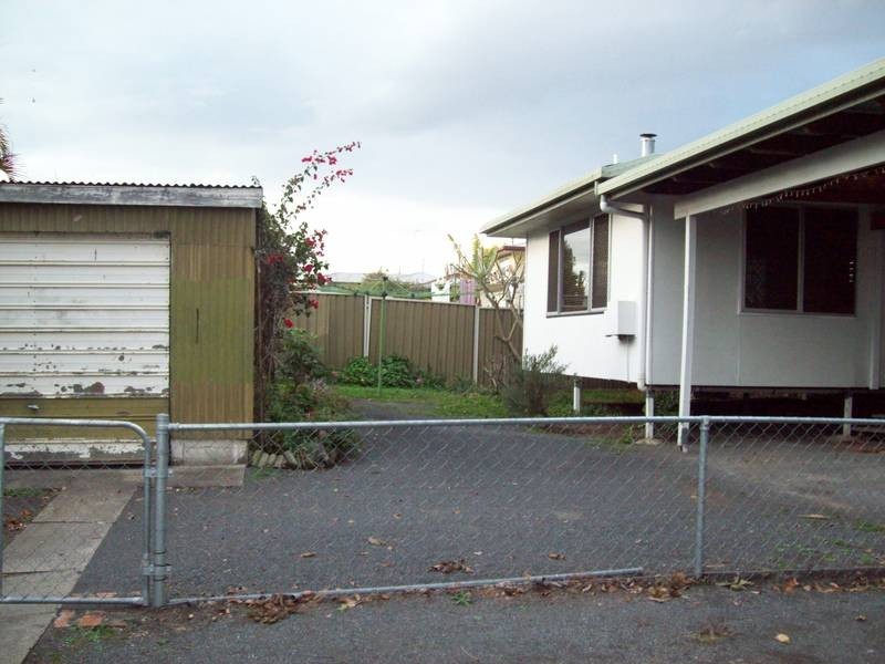 181 South Station Road, Silkstone QLD 4304