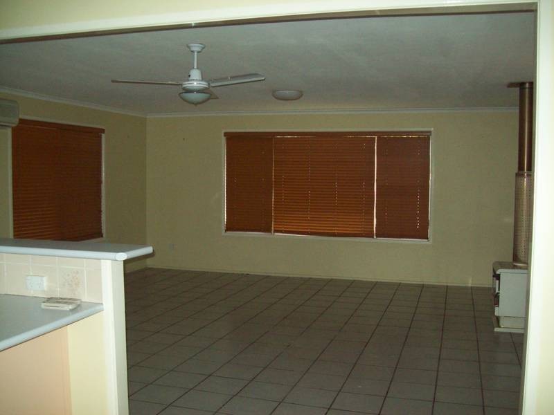181 South Station Road, Silkstone QLD 4304